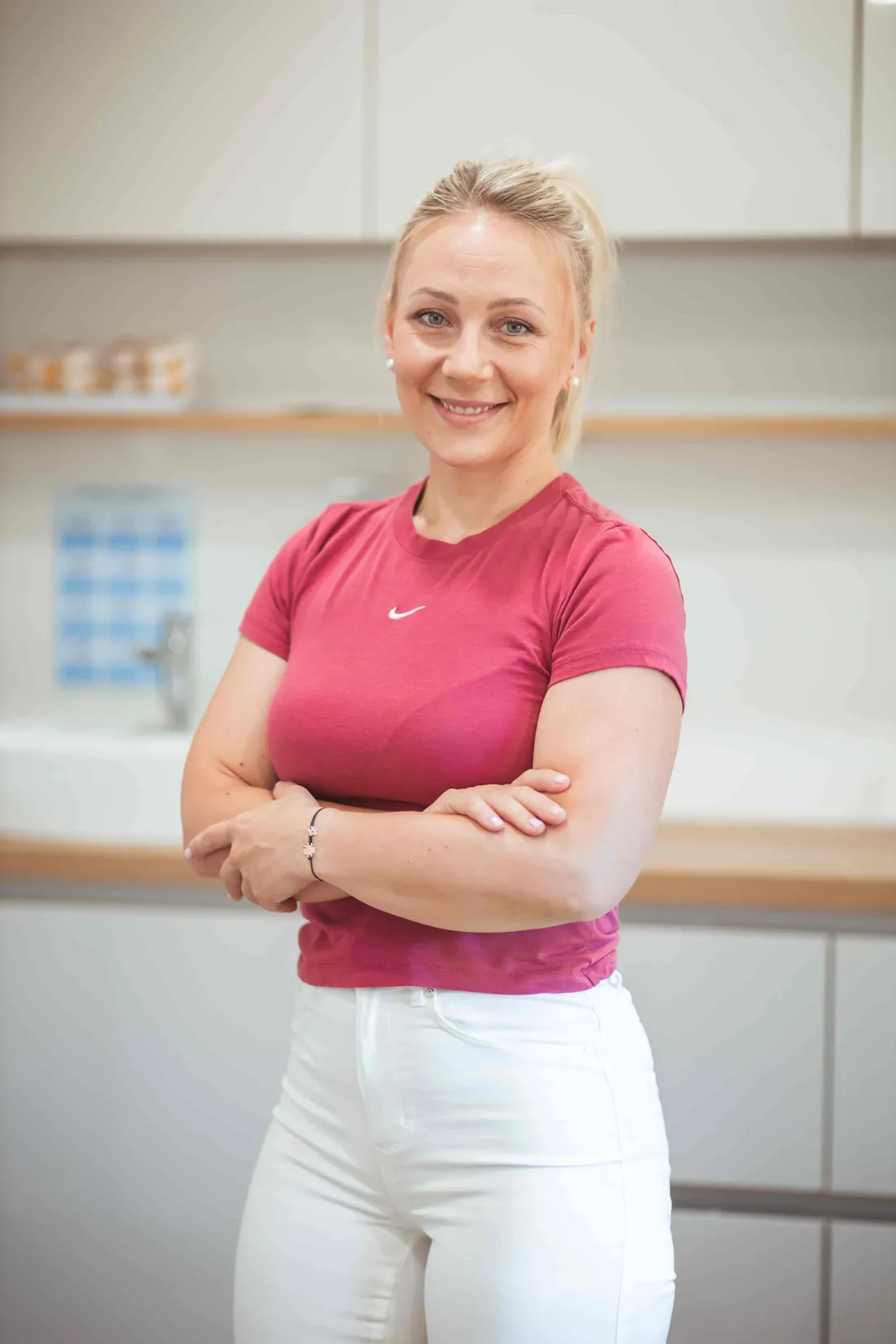 Karmen Kumer, diplomirana fizioterapevtka in limfterapevtka, v ambulanti FIZIOLIN